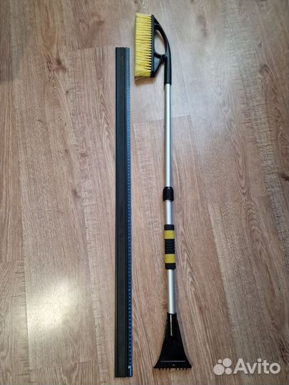 Щетка для уборки снега