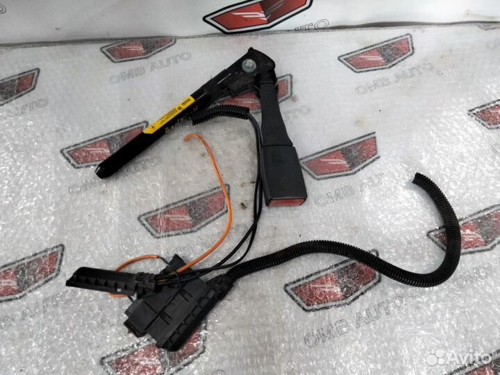 Ответная часть передняя правая Опель Астра Н