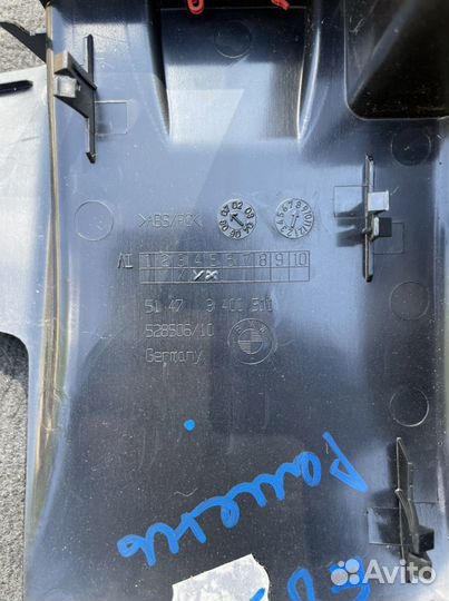 Кронштейн накладки ремня безопасности задний левый