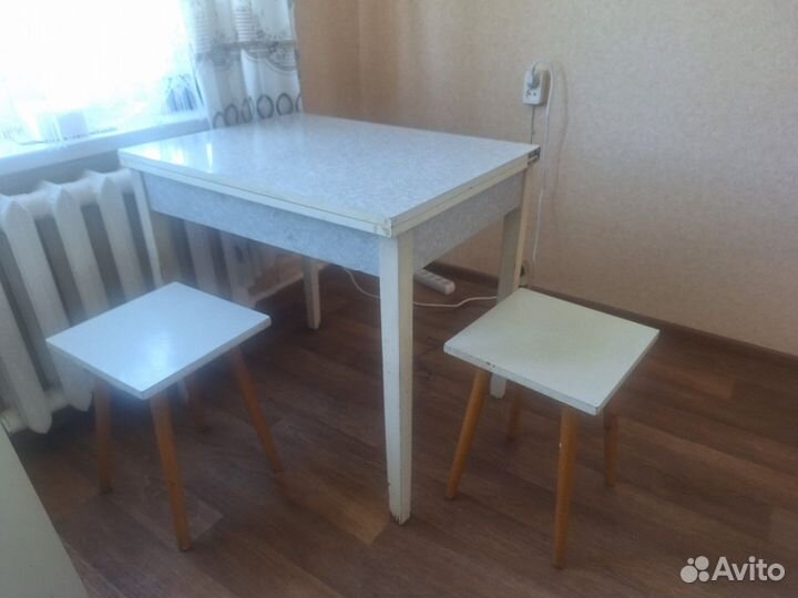 Продам старую мебель