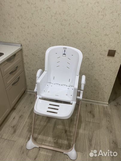 Стульчик для кормления capella