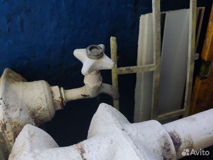 Батарея чугунная