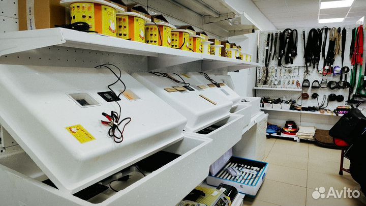 Инкубатор Несушка (64 вг)