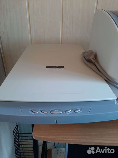 Компьютерный стол новый