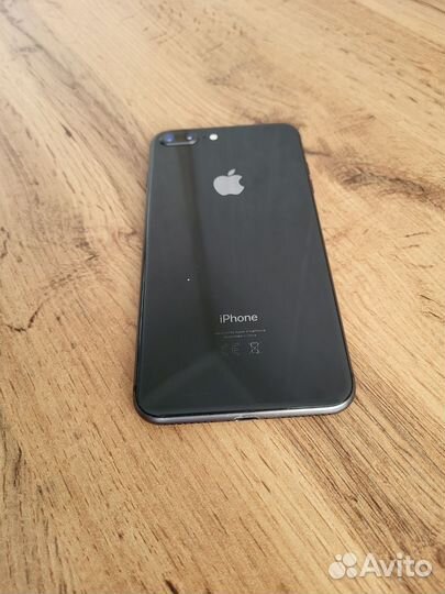 iPhone 8 Plus, 64 ГБ