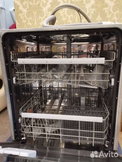 Посудомоечная машина Electrolux 60