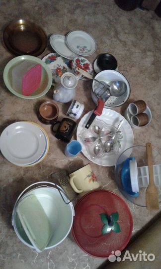 Кухонная утварь - коробка и 2 пакета