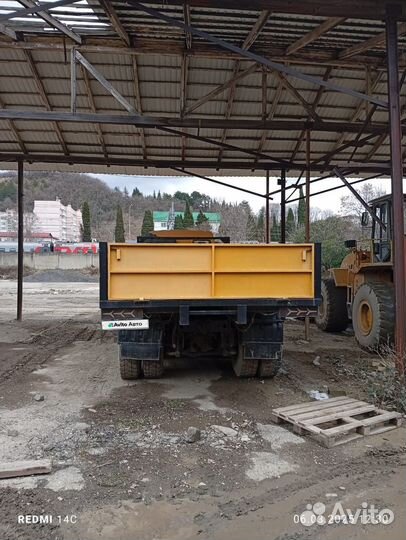 Бортовой грузовик КАМАЗ 65201-63, 2011