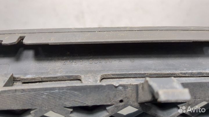 Решетка радиатора Ford Focus 2