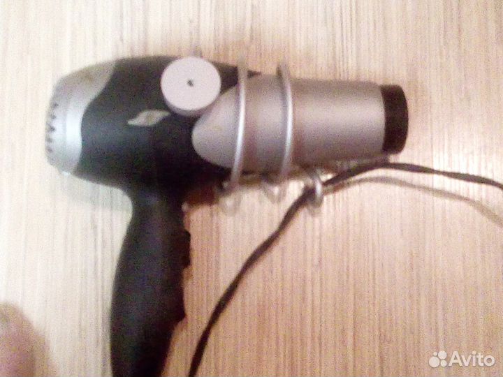 Держатель для фена