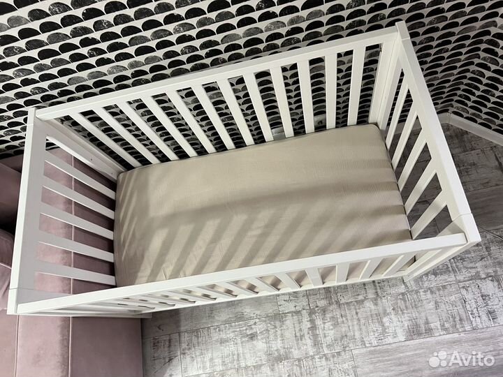 Детская кроватка