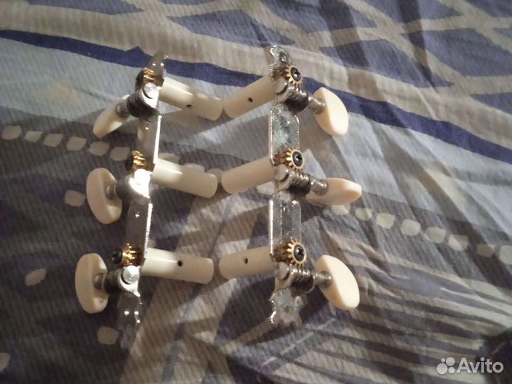 Колки на гитару Yamaha C40