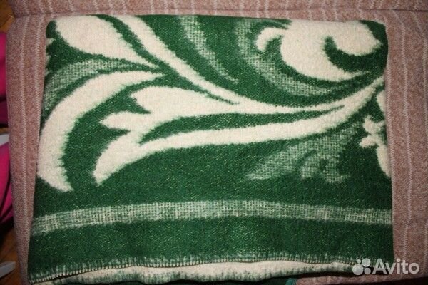 Одеяло шерстяное полутораспальное