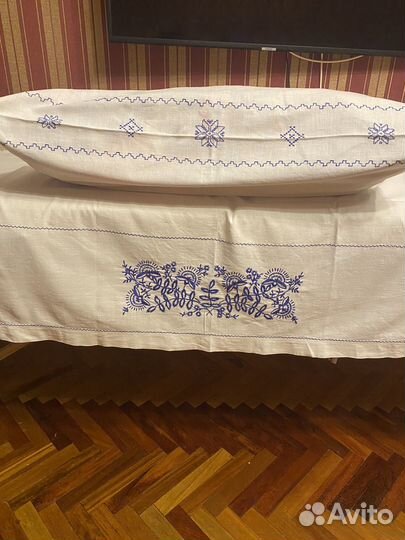 Наволочки с вышивкой +подзор СССР