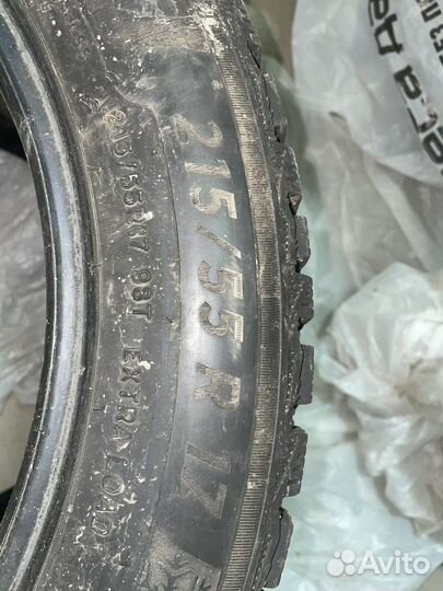 Michelin X-Ice North 4 215/55 R17