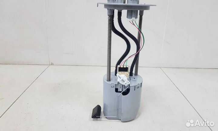 Б/У Датчик уровня топлива 7701060270 toyota