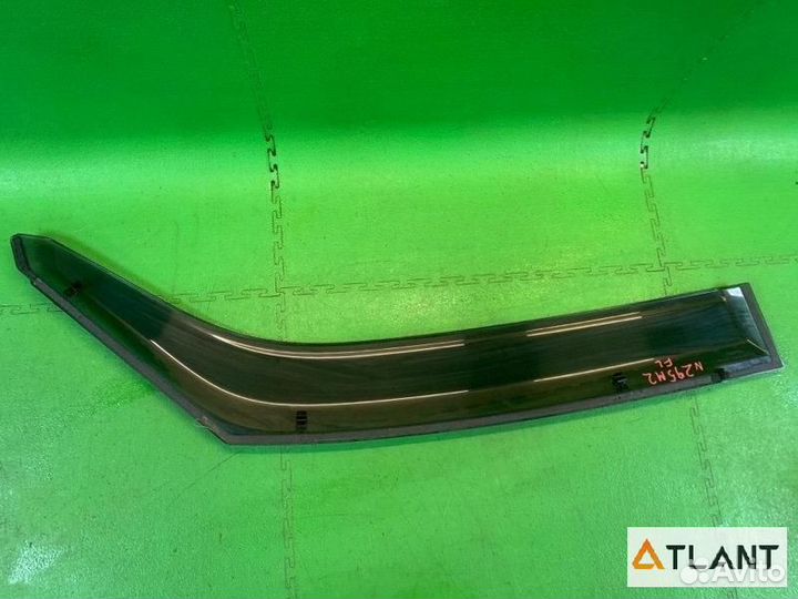 Ветровик передний левый honda stepwgn