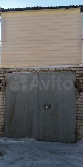 Гараж, > 30 м²