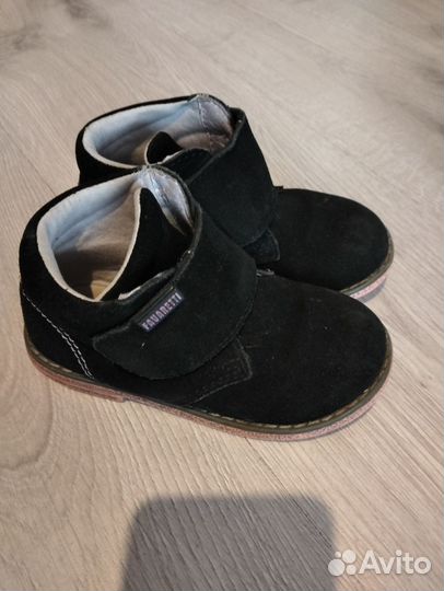 Ботинки детские,10 пар детской обуви