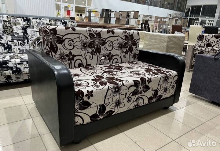 Диван чебурашка