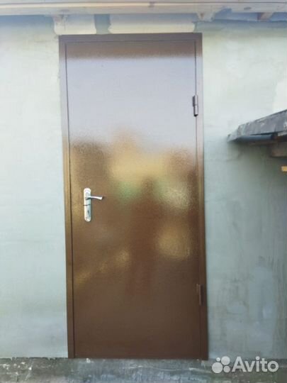 Дверь входная металлическая в дом, на дачу