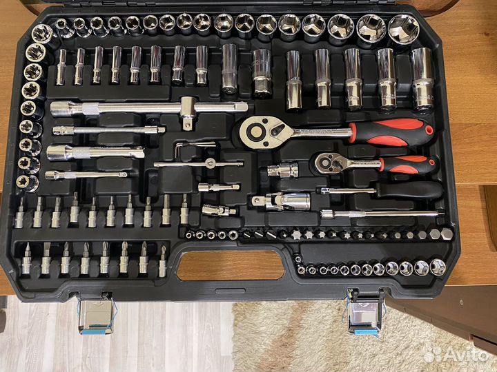 Набор инструментов 131 предмет