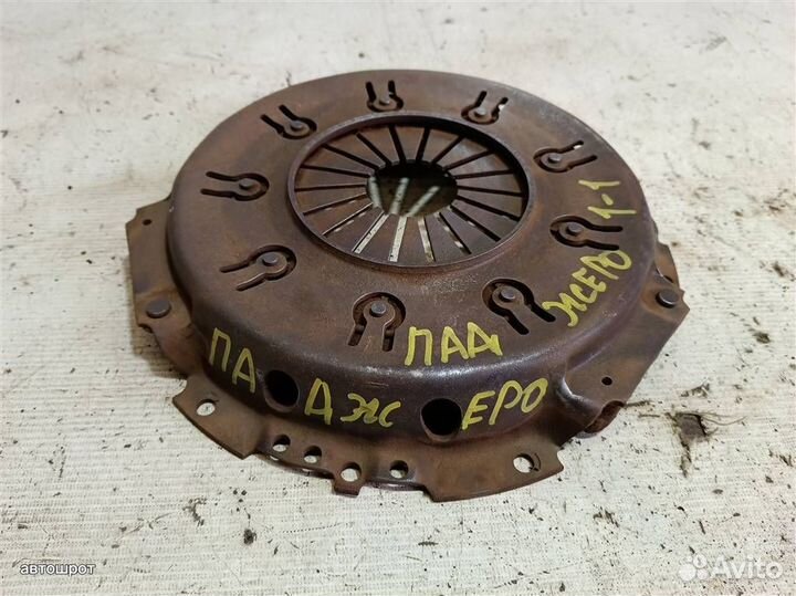 Корзина сцепления Mitsubishi Pajero 1 82-91г