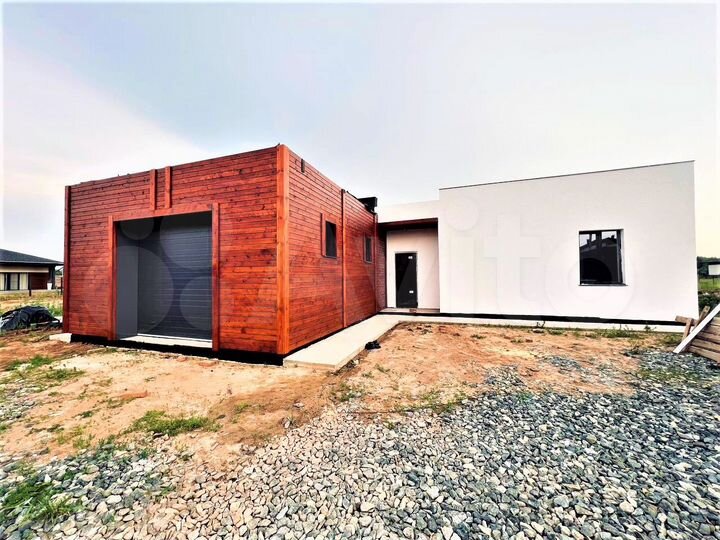 Коттедж 183 м² на участке 11 сот.