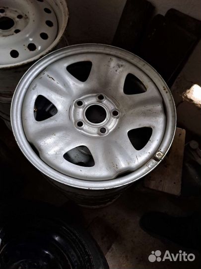 Продаю диски на Волгу 3110, 31105