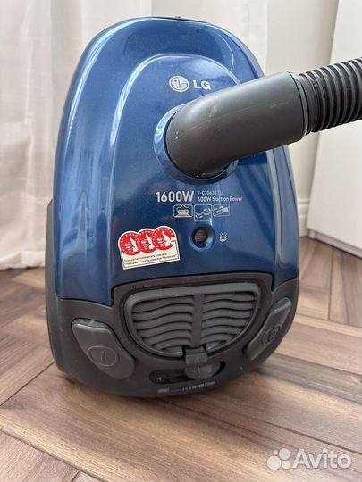 Пылесос LG 1600 ватт