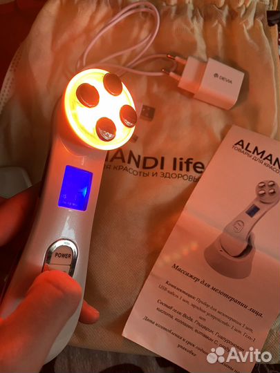 Массажер для лица микротоковый (RF лифтинг)