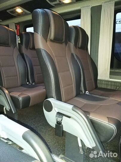 Аренда / Заказ микроавтобуса с водителем в спб