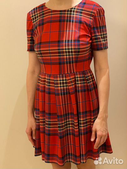 Платье красное в клетку
