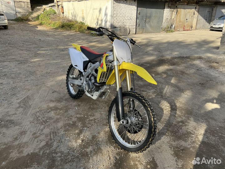 Кроссовый мотоцикл Suzuki RM-Z 450