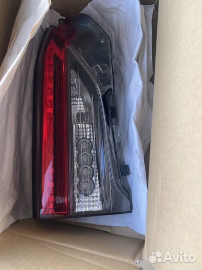 Задний фонарь правый