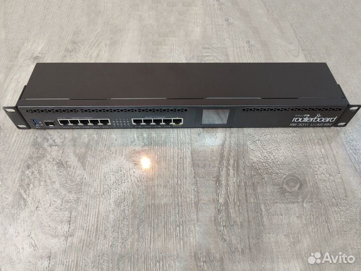 Mikrotik RB3011UiAS RM