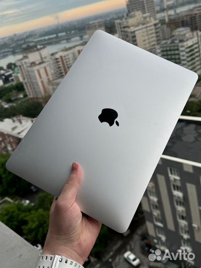 Macbook air 13 2020 m1