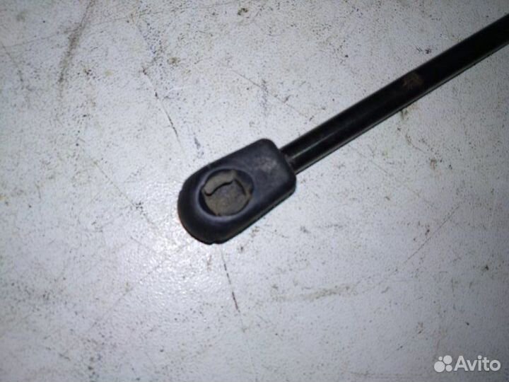 Амортизатор багажника задний Kia Magentis MG