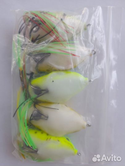 Лягушка силиконовая приманка на щуку