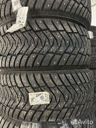 Yokohama IceGuard Stud IG65 285/45 R22 114T