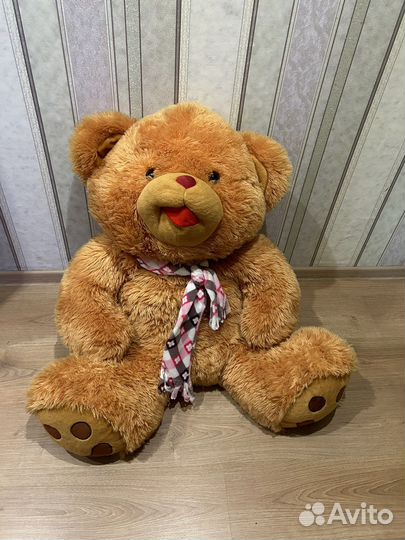 Плюшевый медведь