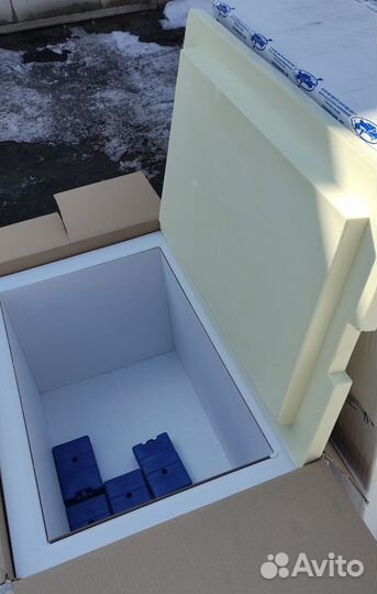 Продам термоконтейнера с хладоэлементами