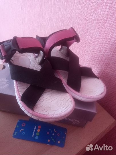 Босоножки для девочки р. 34-35