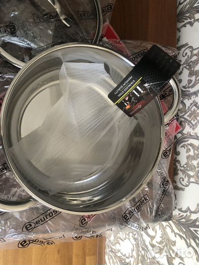 Кастрюля eurostek 6,1 литра новая