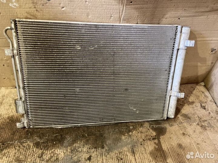 Радиатор кондиционера Hyundai Solaris