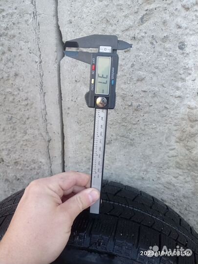 Bridgestone Blizzak VRX 195/60 R15
