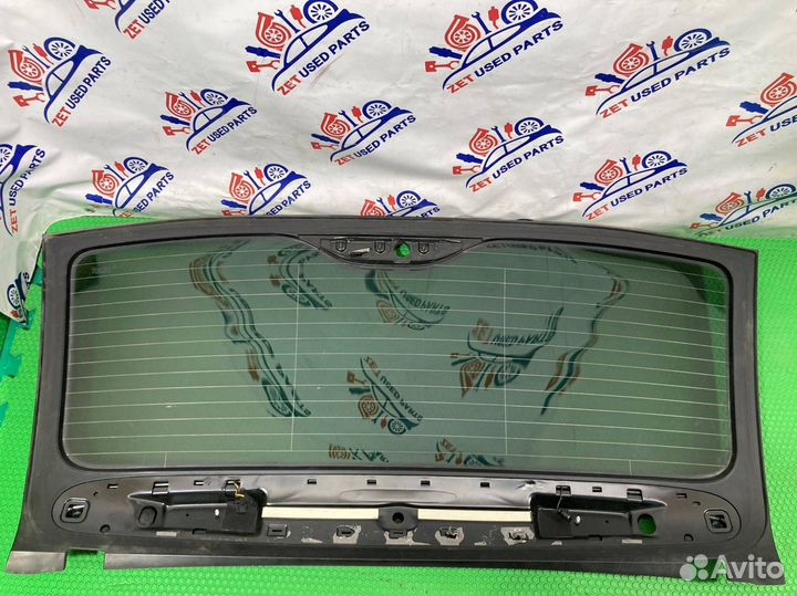 Стекло двери багажника Volkswagen Touareg 7L6 7L7