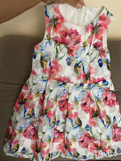 Платья нарядные на девочку 116 122