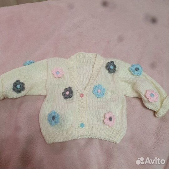 Вязаные детские вещи ручной работы