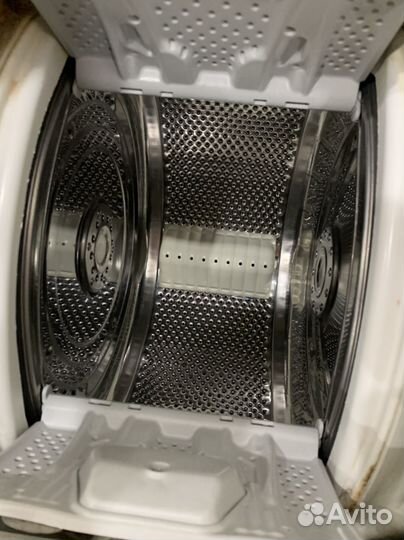 Стиральная машина с вертикальной загрузкой